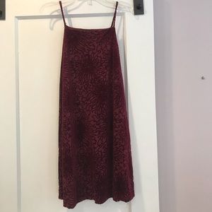 Wine colored, velvet patterned shift dress